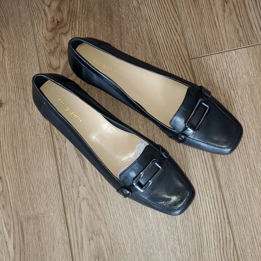 Easy Spirits Black Narrow Loafers